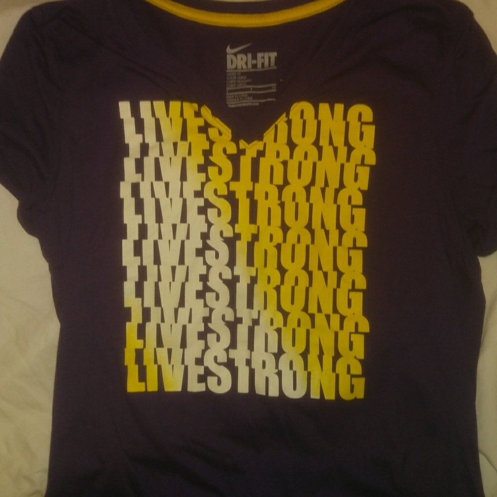 Nike tee shirt